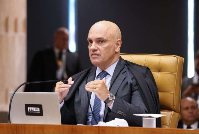 Alexandre de Moraes deixa comando do TSE