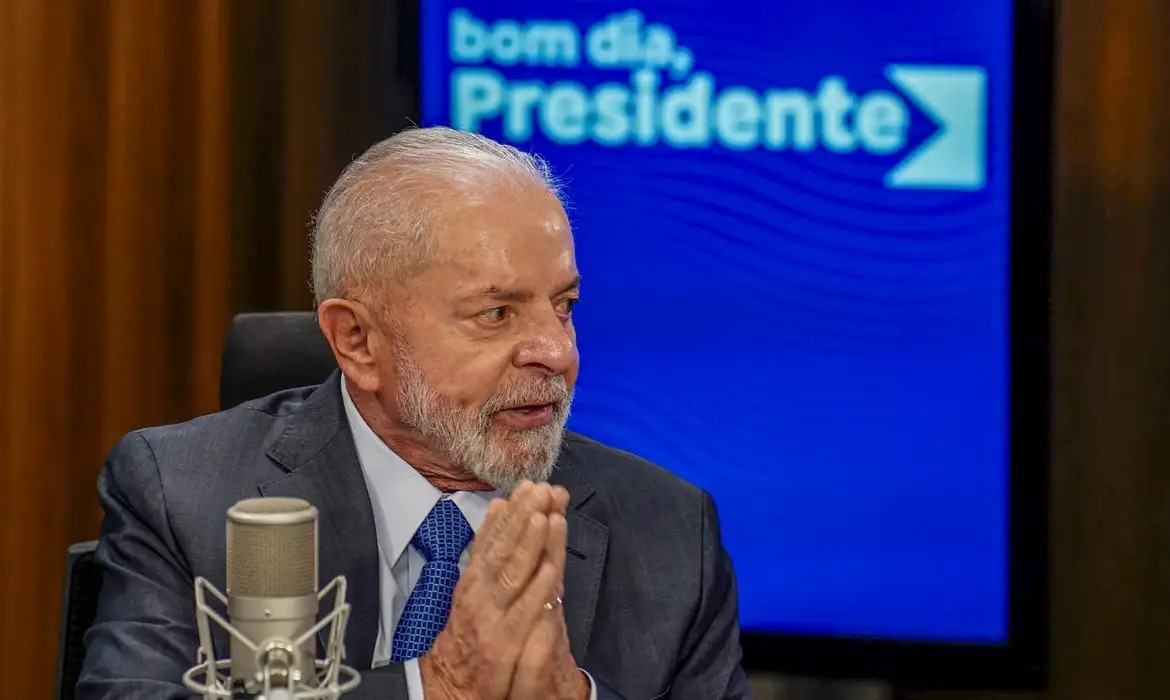 Governo Lula perde popularidade e avaliação ótima ou boa cai a 37%, aponta pesquisa