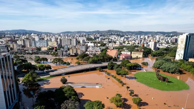 Enchentes no RS completam 12 dias nesta sexta com mais de 1,7 milhão de afetados