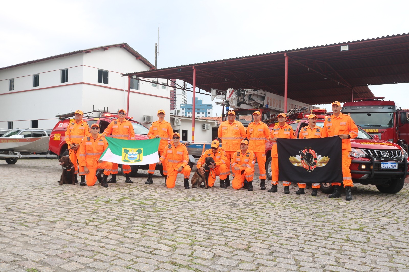 Onze bombeiros do RN embarcam para auxiliar o povo gaúcho