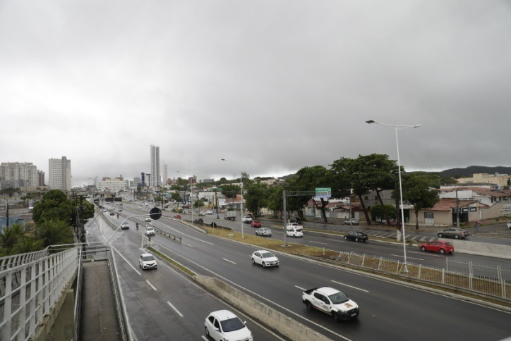 Fortes chuvas deixam pontos de alagamento em Natal nesta sexta-feira (17); confira