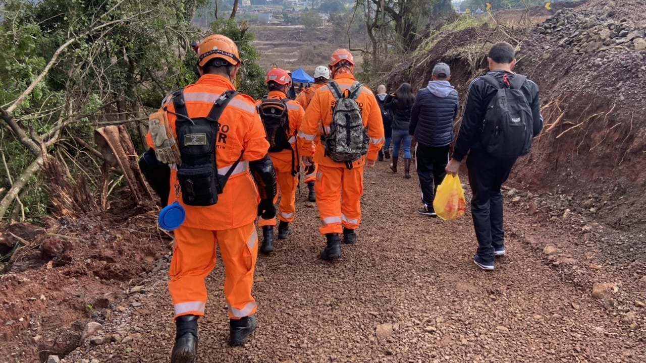 Bombeiros do RN reforçam na busca por pessoas desaparecidas no RS