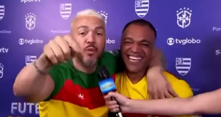 Belo e Denilson se abraçam e selam paz antes de jogo solidário