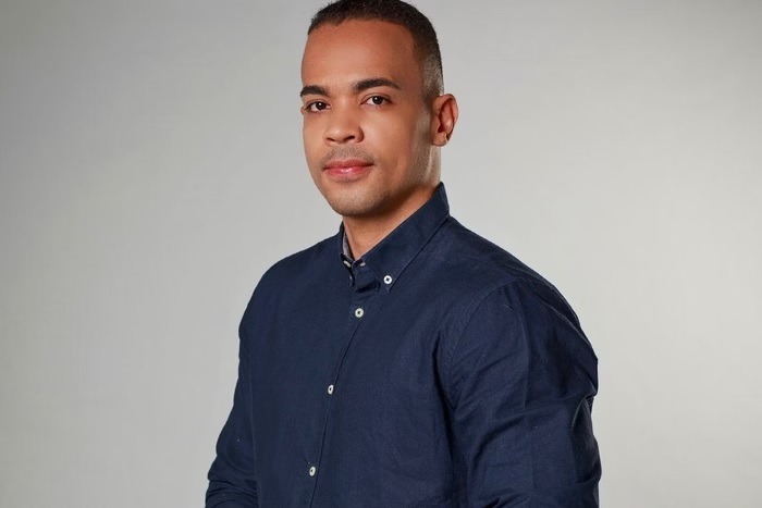 PM aborda apresentador do UOL por 'semelhança' com foragido negro