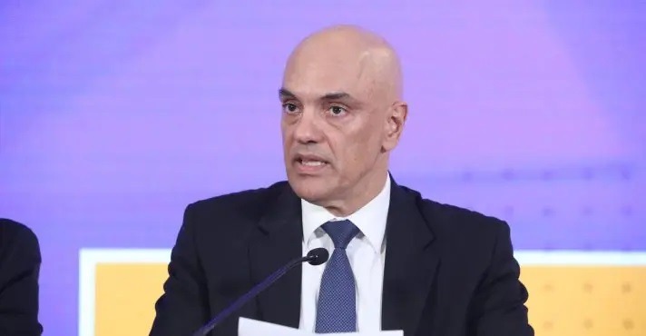 Justiça determina que União pague R$ 20 mil por erro judicial de Moraes