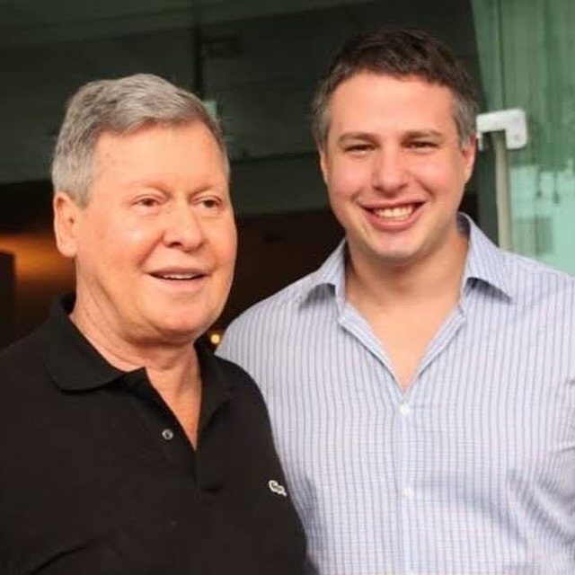 Ex-senador posta texto emocionante após morte do filho ex-deputado: "Não sou nada"