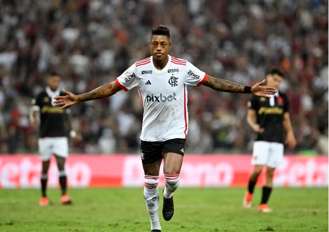 VÍDEO: Flamengo aplica sua maior goleada sobre o Vasco na história; veja os gols