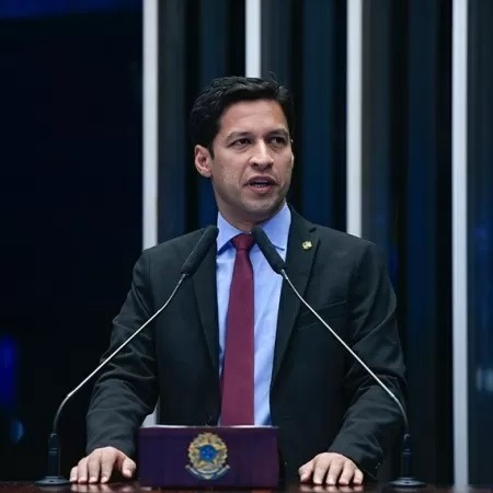 Relator avisa que vai tirar 'taxa das blusinhas' de projeto no Senado