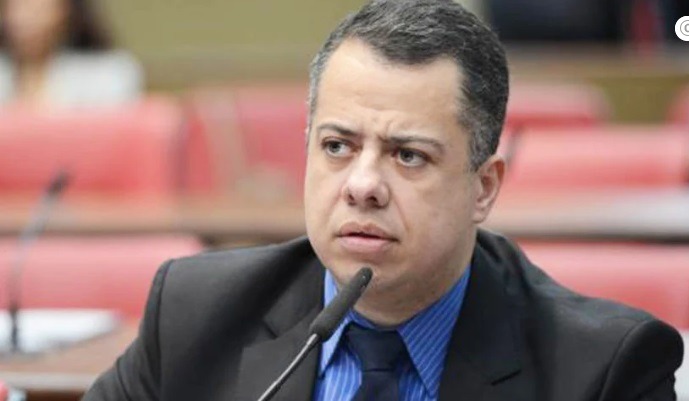 Justiça condena ex-deputado por fala sobre “cabresto” em deputada