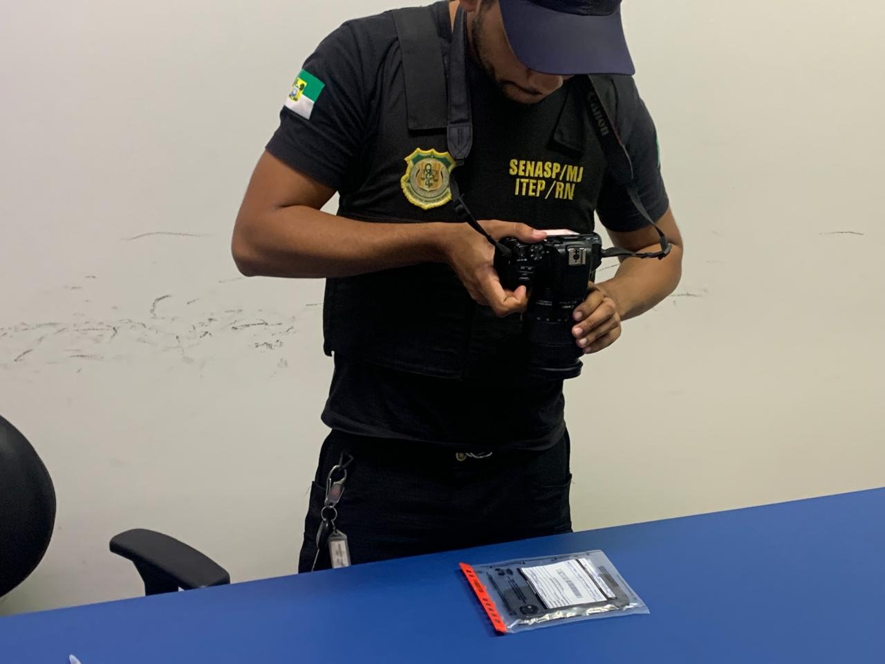 Mulher é presa por furtar mais de R$ 400 mil de contas que administrava em Natal