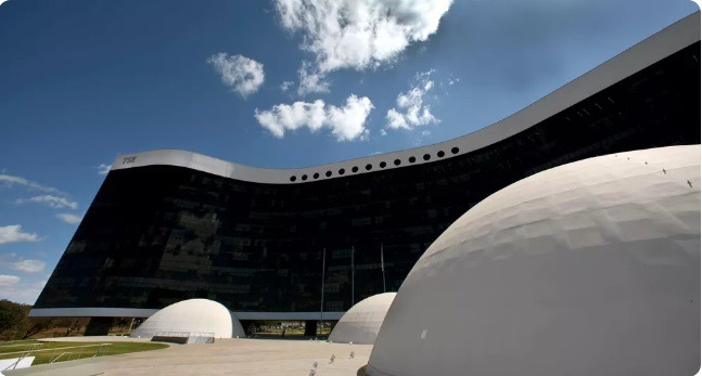 Com salário de até R$ 14 mil, concurso no TSE aumenta número de vagas 