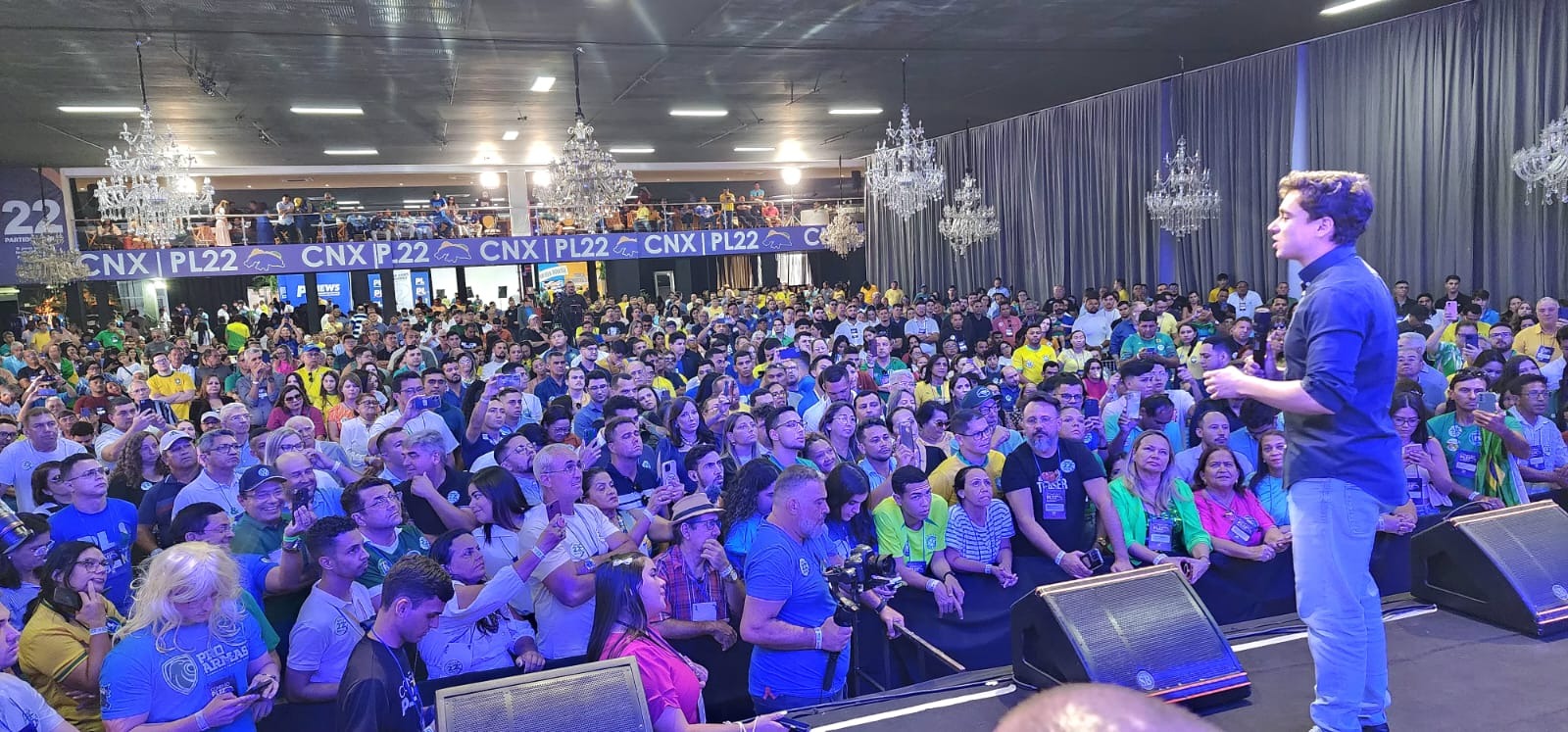 VÍDEO: Bolsonaro participa via videochamada de ato em Mossoró com Nikolas Ferreira; ASSISTA