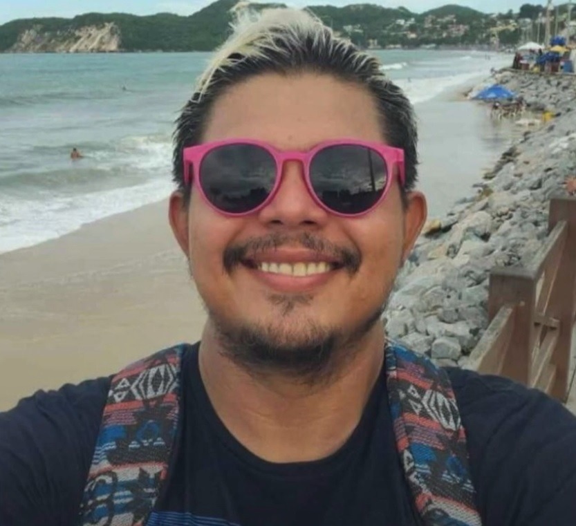 Polícia indicia homem por morte de professor no calçadão de Ponta Negra