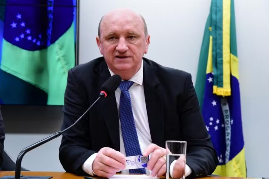 Secretário entrega cargo após polêmica em leilão de arroz