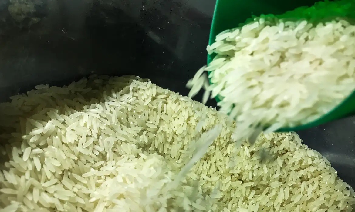 PF vai abrir investigação sobre supostas irregularidades no leilão do arroz