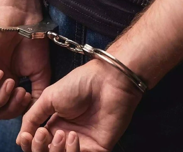 Membro de facção criminosa de PE é preso escondido em praia do RN