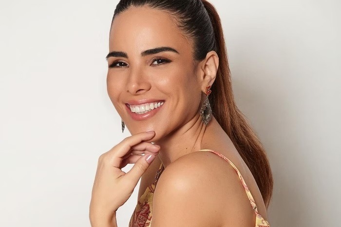 VÍDEO: Wanessa Camargo paralisa show e expulsa fã da plateia