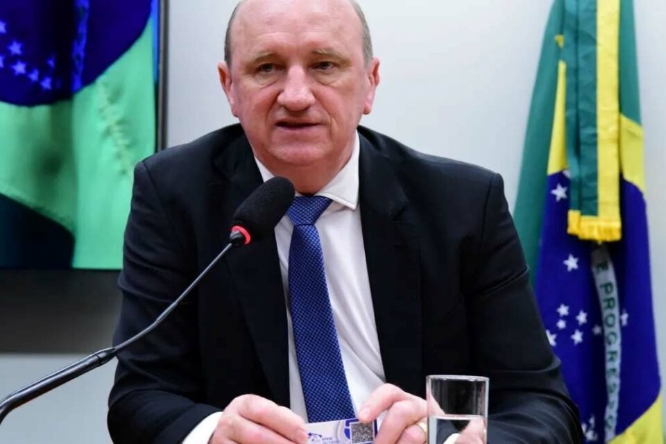 Geller deve delatar o governo na Comissão de Agricultura