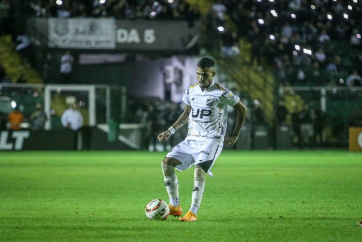 ABC anuncia retorno de lateral-direito para a Série C