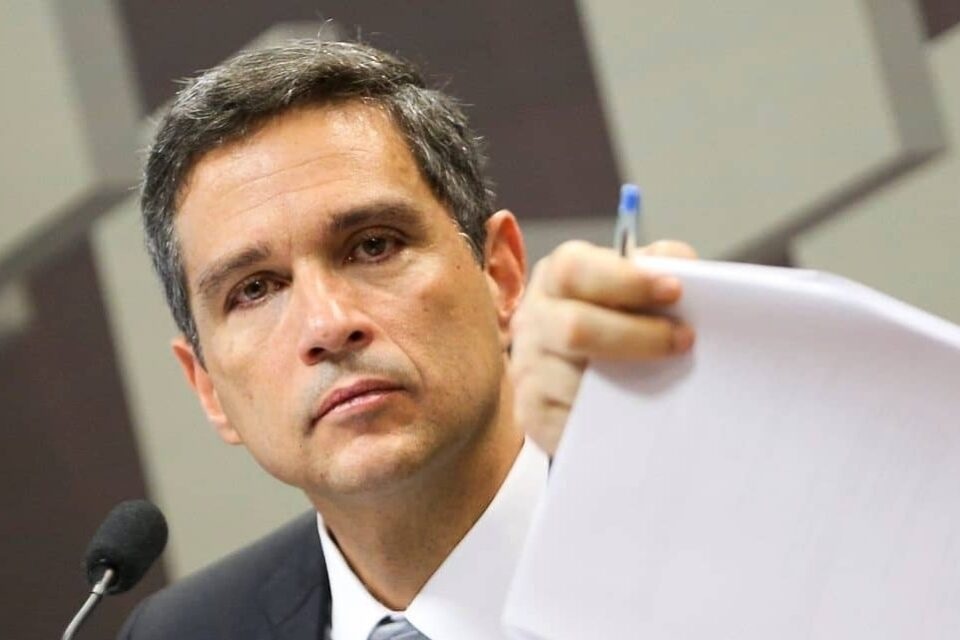 Lula volta a atacar Campos Neto, eleito melhor presidente de BC do mundo