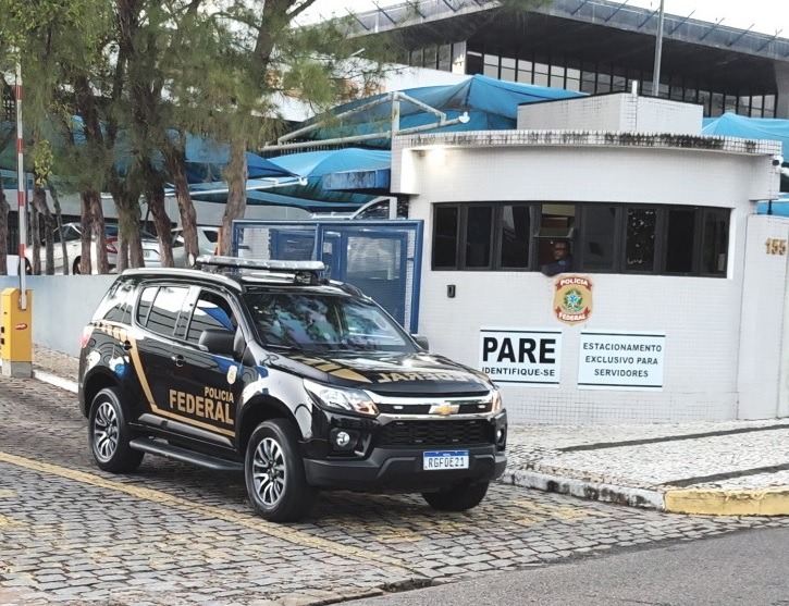 Operação da PF investiga grupo responsável por receber 'mensalidade' de facção criminosa no RN
