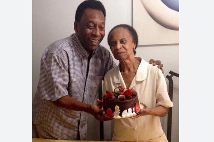 Celeste Arantes, a mãe de Pelé, morre aos 101 anos