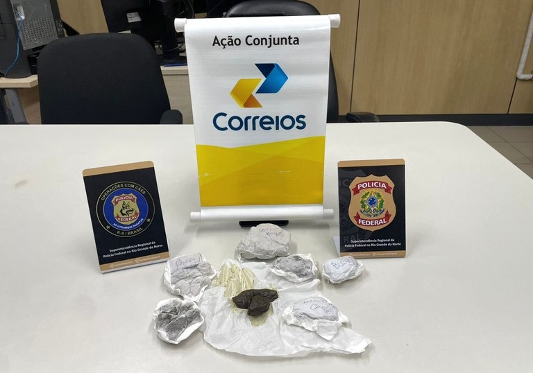 PF apreende maconha e haxixe enviadas pelos Correios no RN