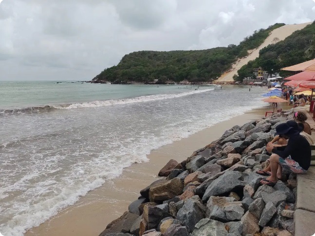 Sem licença ambiental, engorda da praia de Ponta Negra pode ficar para 2025
