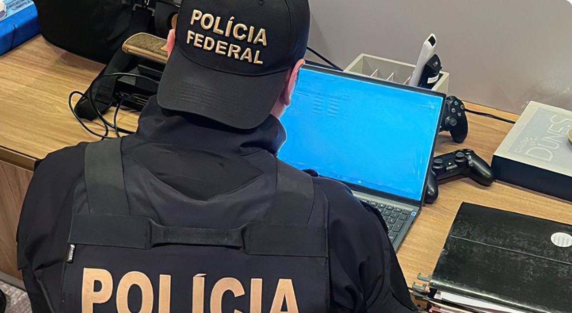 PF investiga fraudes em sistema de vacinação do Ministério da Saúde