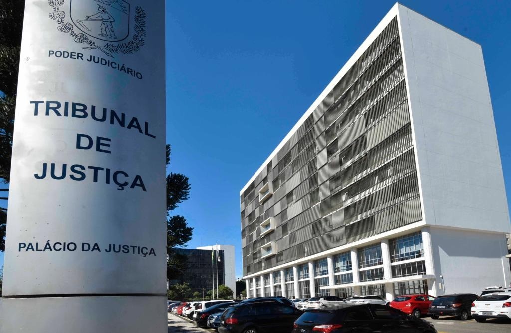 Desembargador diz que ‘mulheres estão loucas atrás de homens’