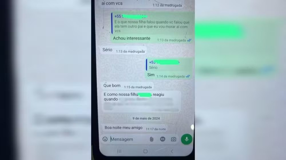 Pai é preso após ‘anunciar’ filha de 9 anos para ser abusada por outros homens