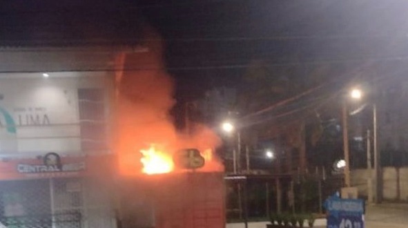 Lanchonete pega fogo na Grande Natal