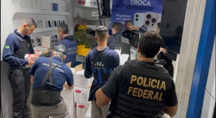 Loja de celulares na Afonso Pena é alvo de operação da Polícia Federal