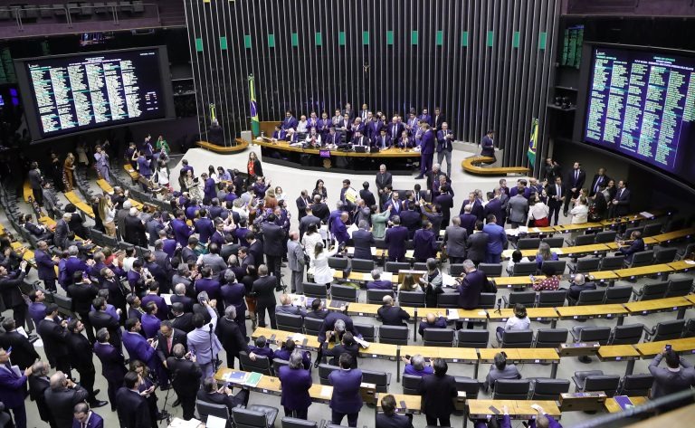 PT e PL disputam protagonismo da isenção de carnes na tributária