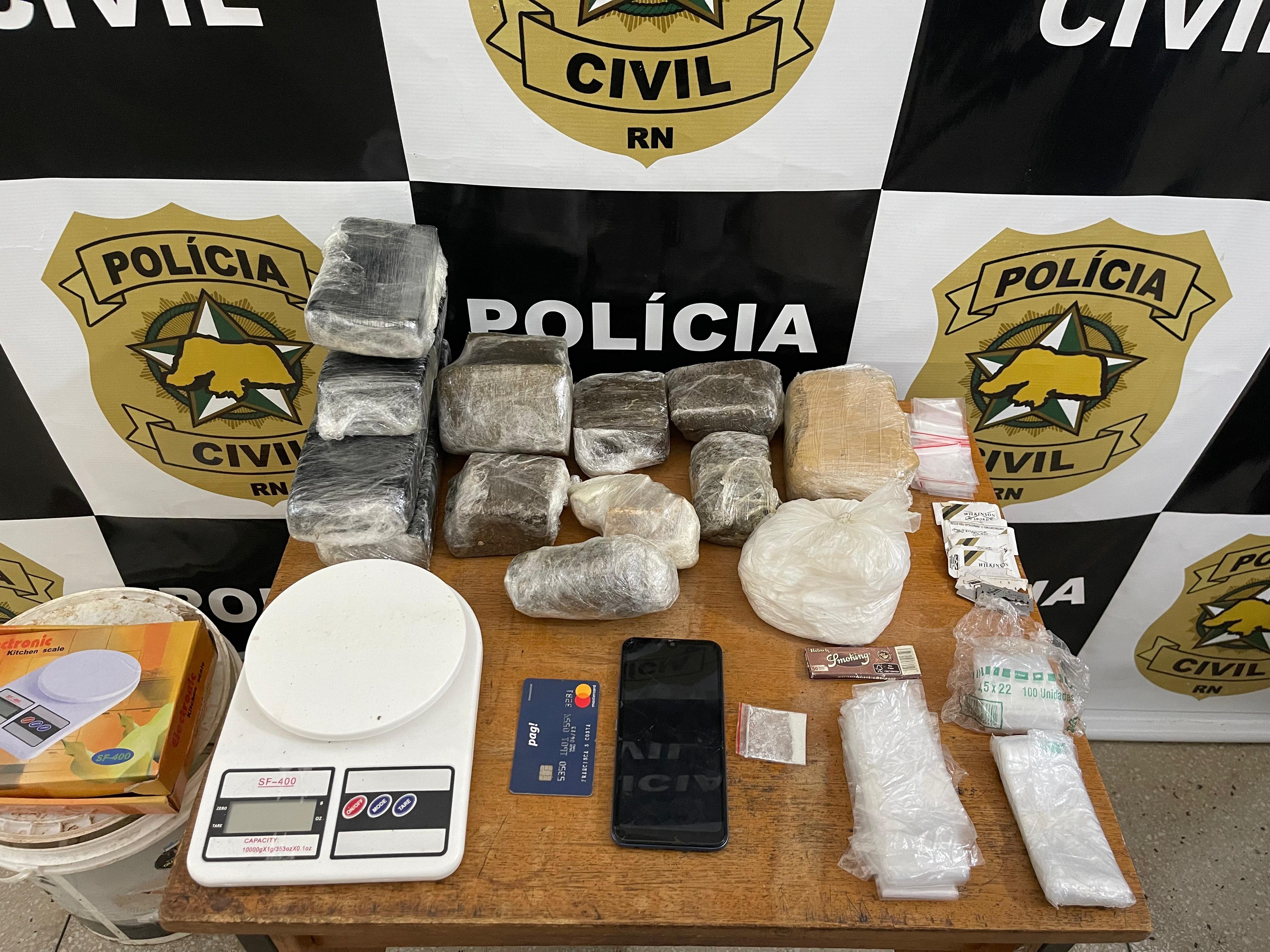 Homem é preso por tráfico de drogas e apreende entorpecentes no interior do RN