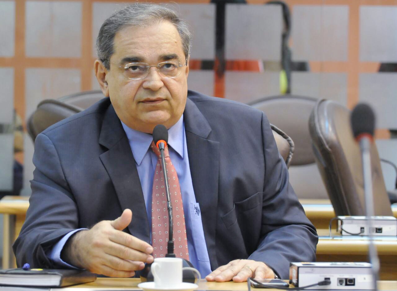 VÍDEO: Prefeito diz que o Idema é aparelhado e que o PT atrapalha a obra da engorda