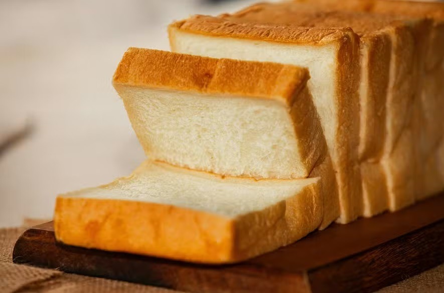 [VÍDEO] Detran comprova: teste do bafômetro pode dar positivo após comer pão