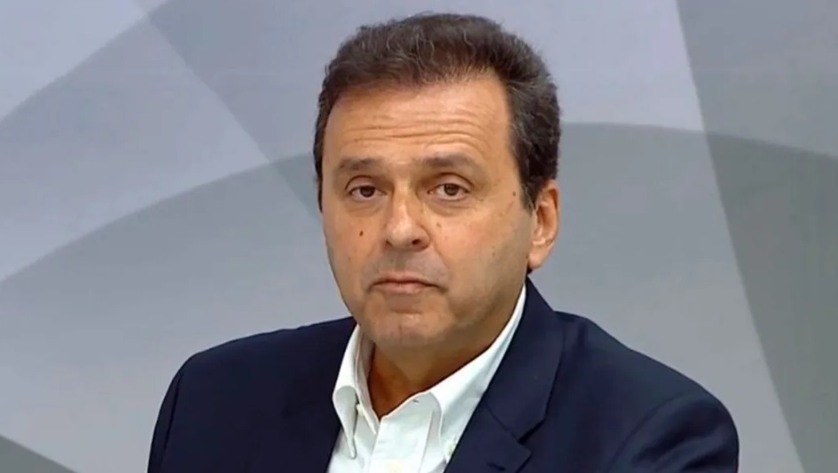 TCU condena Carlos Eduardo por superfaturamento em obras no Machadão