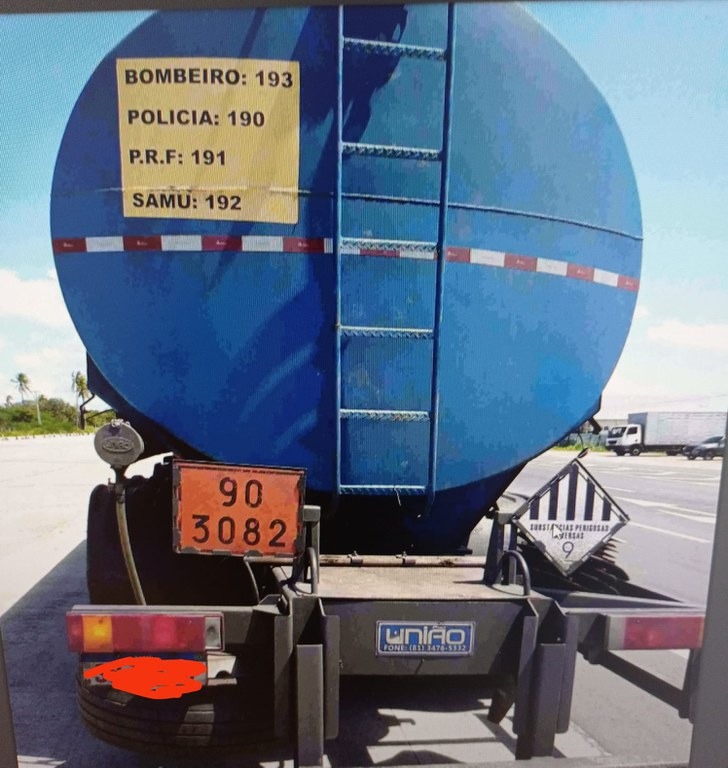 PRF apreende 20 mil litros de biodiesel transportado ilegalmente na Grande Natal