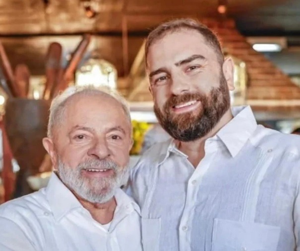 Filho de Lula xinga Janja em mensagem no WhatsApp; veja print