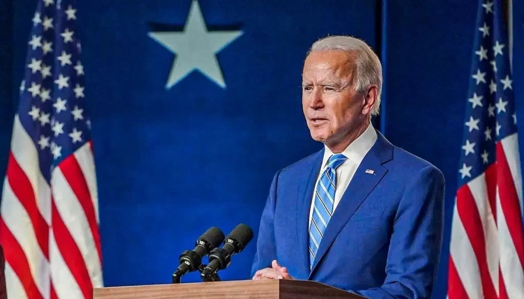 Após desistência, Biden diz que apoia Kamala Harris como candidata do Partido Democrata