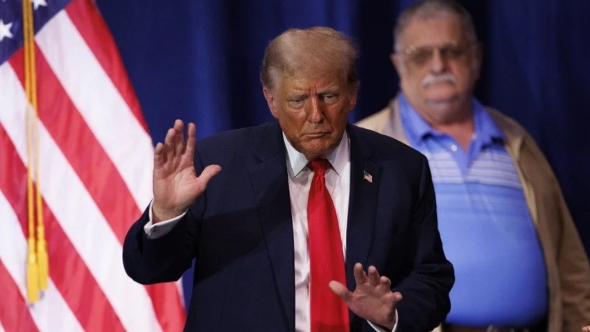 Trump diz à CNN que será “mais fácil” derrotar Kamala Harris