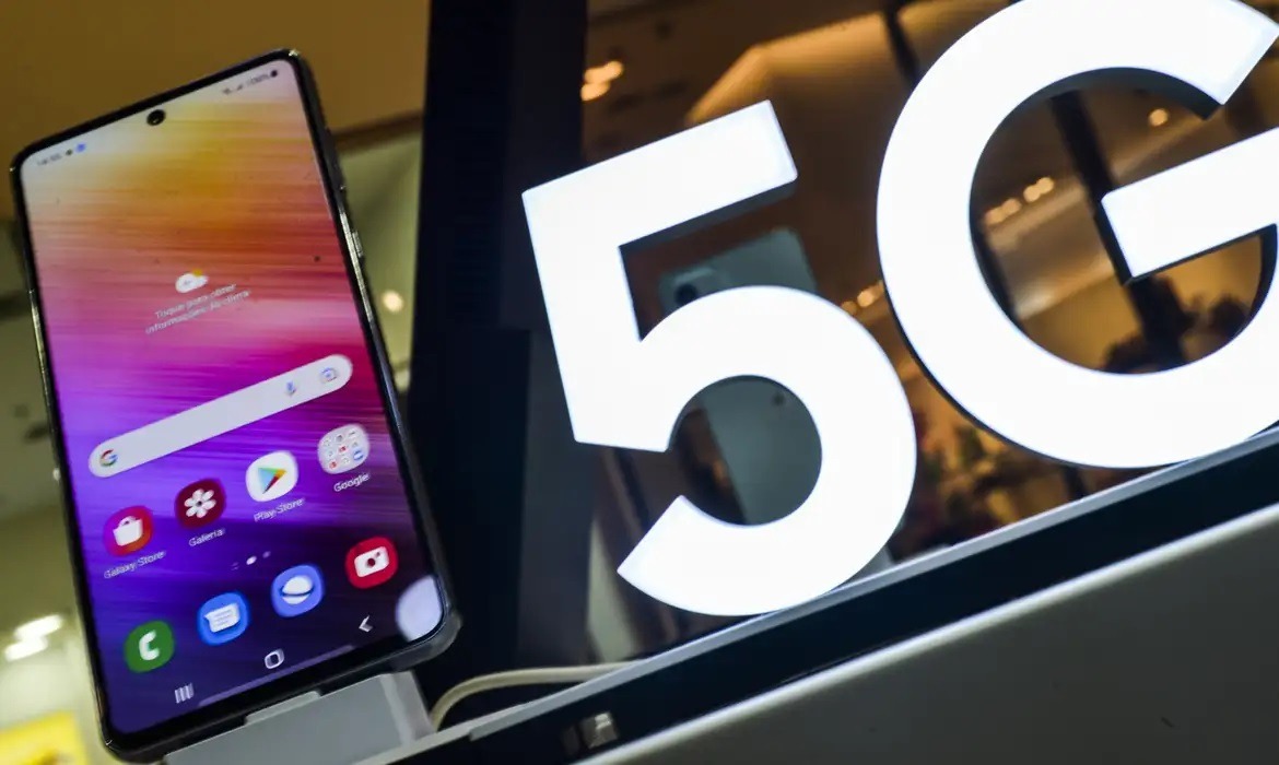Operadoras são multadas por propaganda enganosa sobre 5G