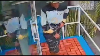 VÍDEO: Turistas são assaltados em lavanderia em Ponta Negra