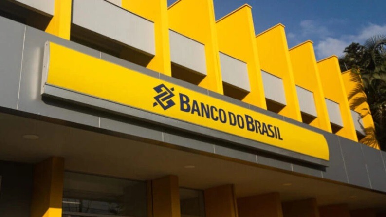Gerente que desviou R$ 2,1 milhões do BB é condenado a pagar 10 salários mínimos