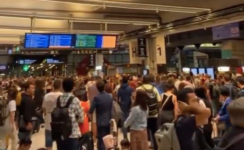Incêndios criminosos interrompem linhas ferroviárias e afetam milhares de passageiros em Paris