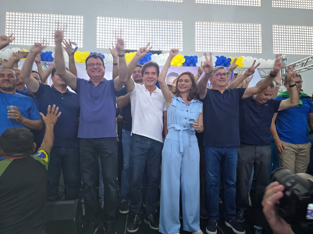 Liderando as intenções de votos, Fernanda Costa tem nome homologado como candidata a prefeita de Santa Cruz