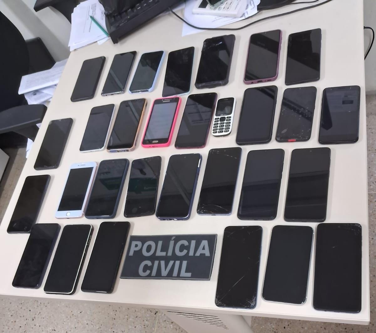 Polícia recupera mais de 30 celulares roubados na zona Norte de Natal