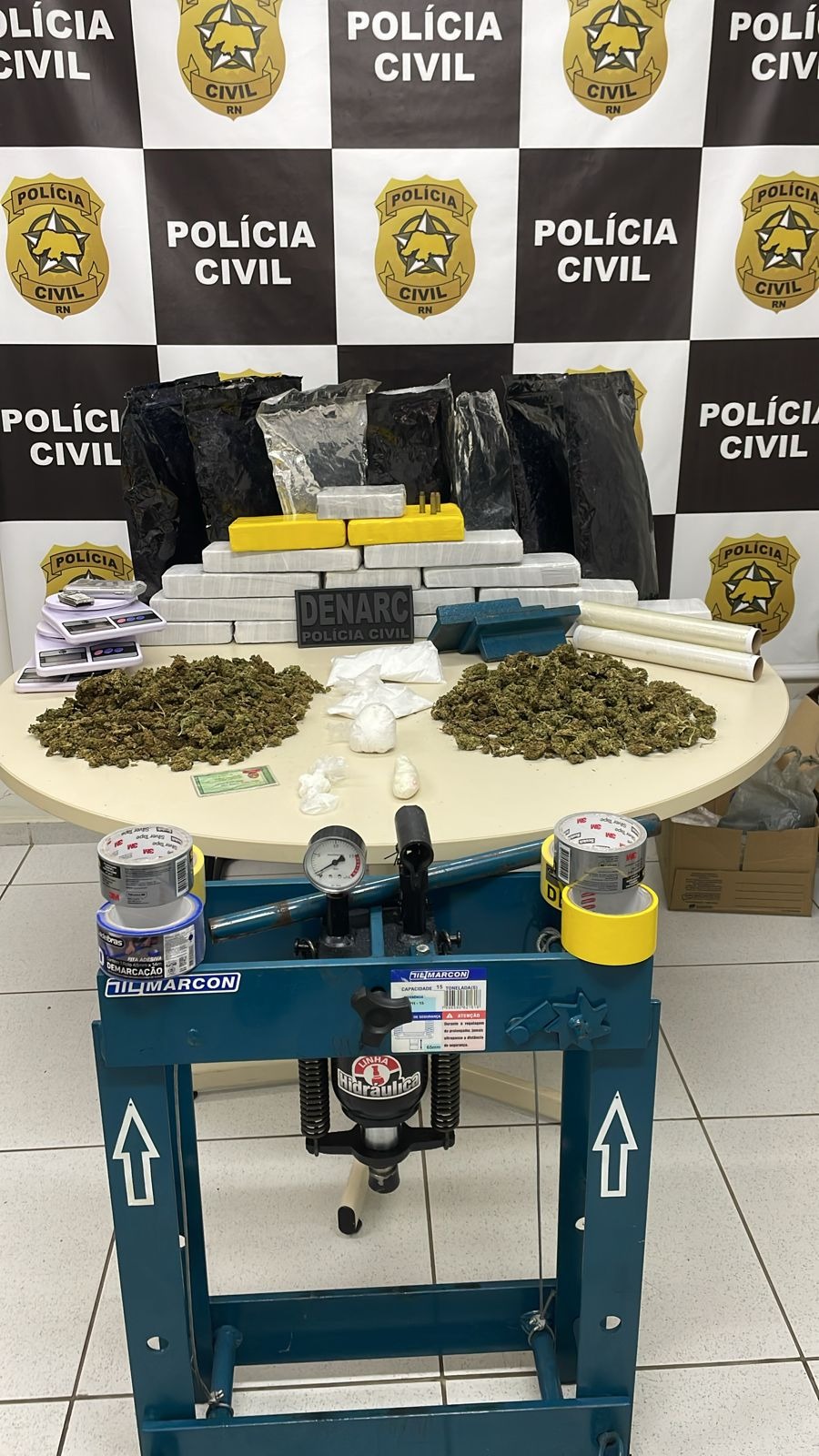 “Escobar de Parnamirim“: Polícia prende distribuidor de drogas e apreende quase 25 quilos de entorpecentes