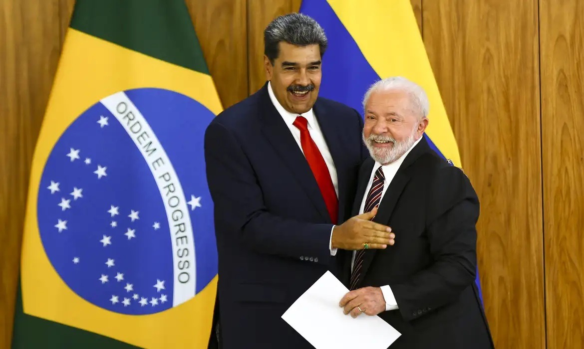 73% dos brasileiros discordam de falas de Lula sobre Venezuela